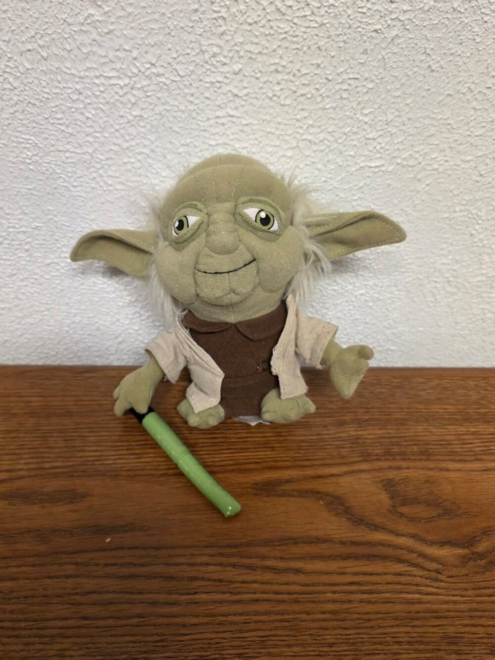 Plush Star Wars Yoda with Lightsaber 7" Stuffed Figure